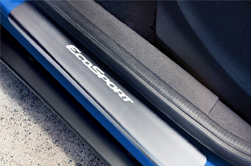 Explorar Ford EcoSport - Accesorios - Exterior - Plancha Protectora de Zócalo.